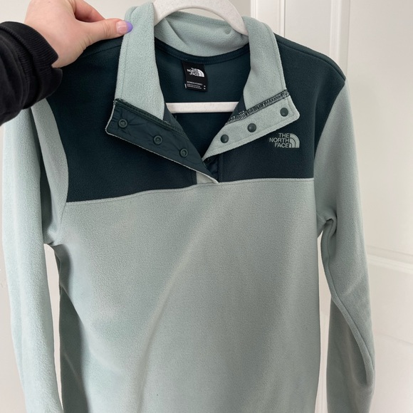 The North Face Sweaters - North face fleece crew neck. Size Medium
